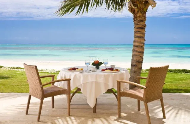 Hotel Tortuga Bay Puntacana Resort Club terrace view beach